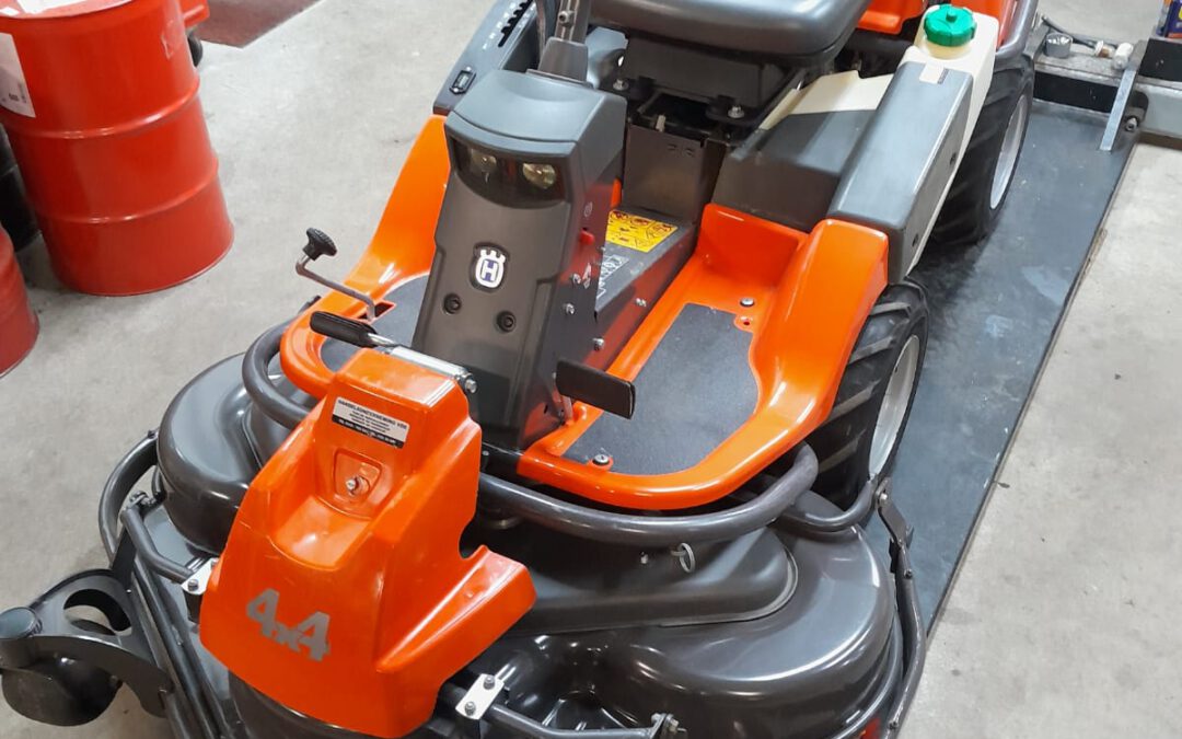 Husqvarna PR 18 AWD 18 pk